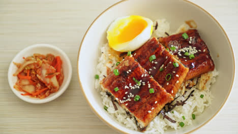 eel-rice-bowl-or-unagi-rice-bowl---Japanese-food-style