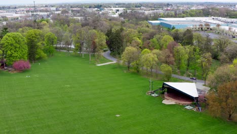 Amphitheater-Und-Bühne-Im-Freien-In-Den-USA