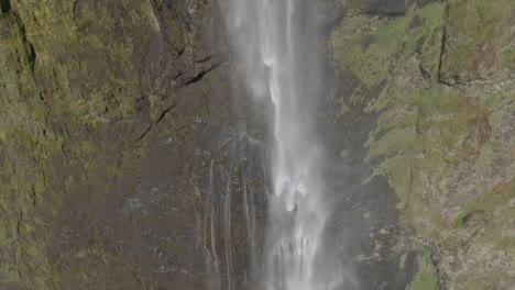 imágenes aéreas de los lugares más bellos de islandia durante el verano de 2019