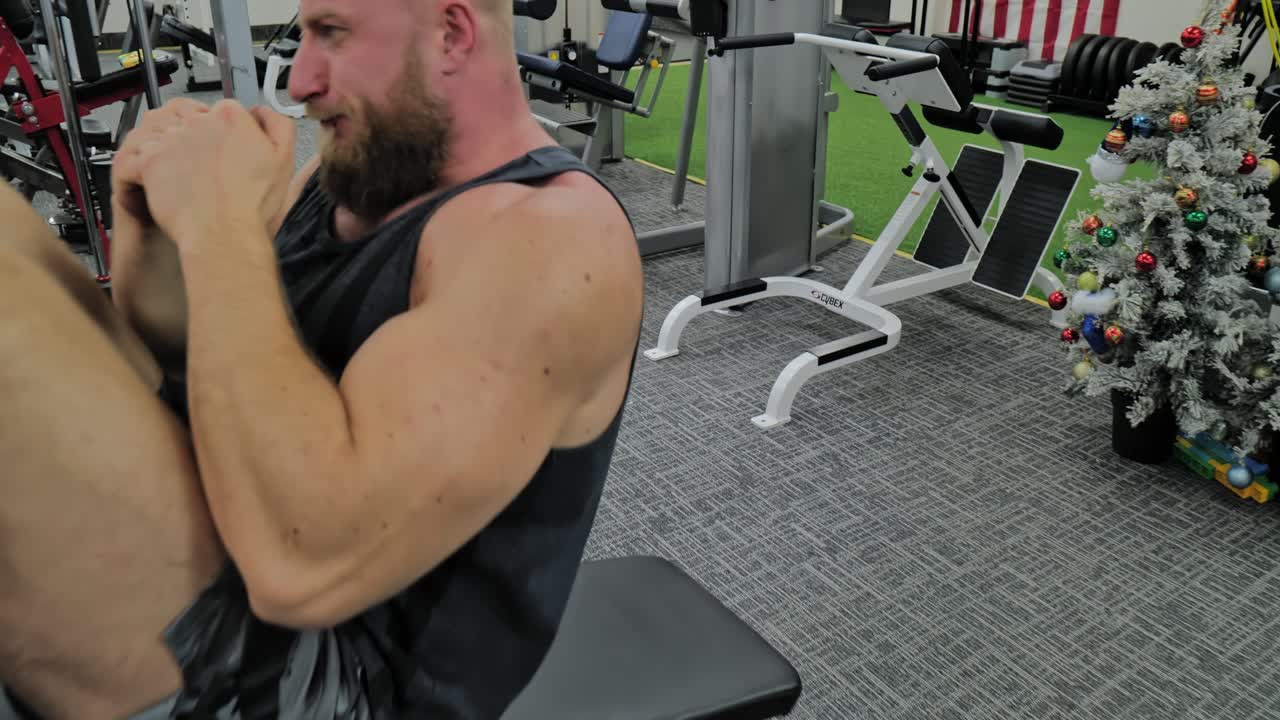 Physical and muscle weight training for body building workout