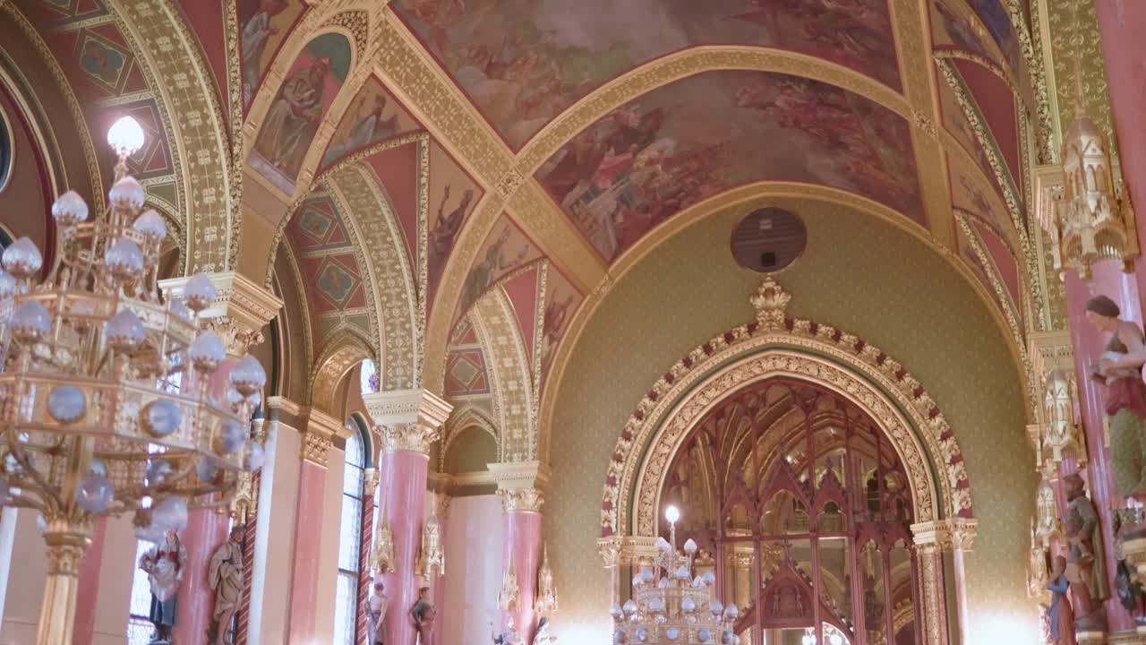 가리 의회 내부, 부다페스트 - 가리와