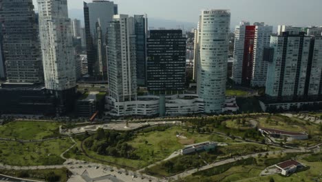 La-Mexicana-Park-in-Mexico-City's-Santa-Fe-Neighborhood