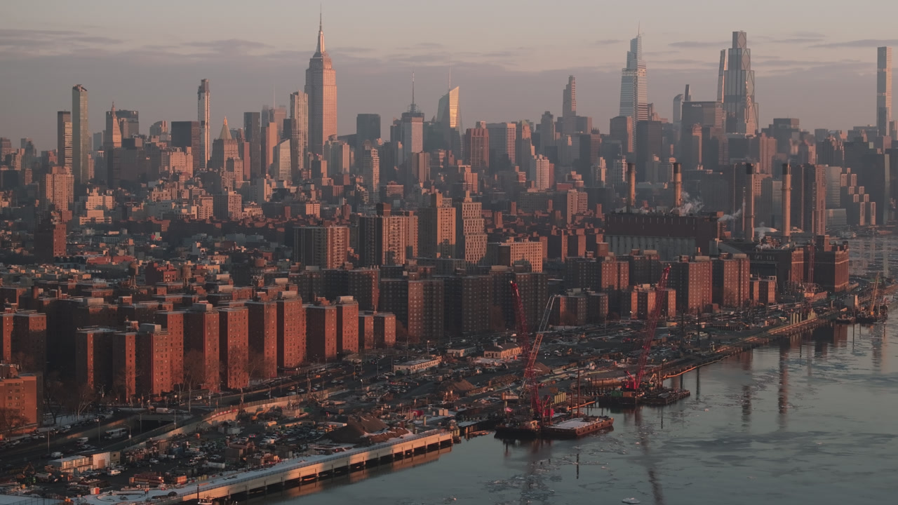 Imágenes de dron de la ciudad de Nueva York al amanecer