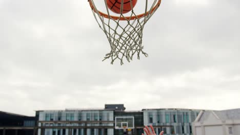 basketball players playing basketball 4k