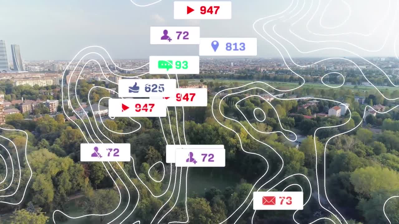 topografía sobre los iconos de las redes sociales en múltiples burbujas de habla flotando contra el paisaje urbano
