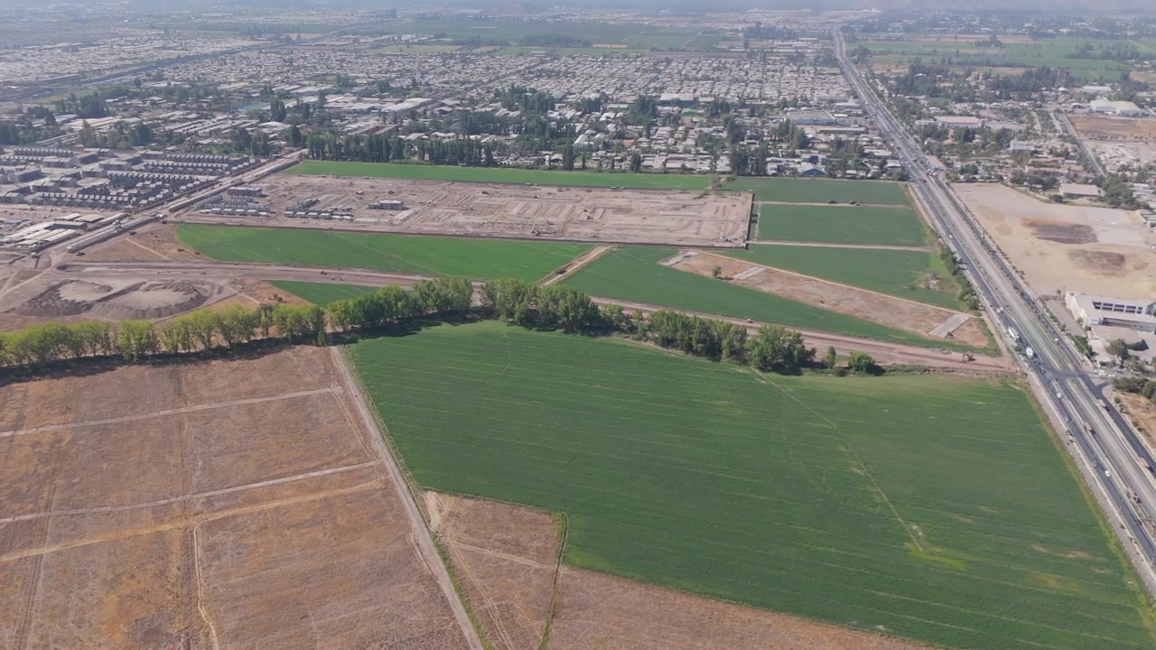 Santa Rosa Avenue, vehicle circulation, La Pintana commune, metropolitan region, country of Chile