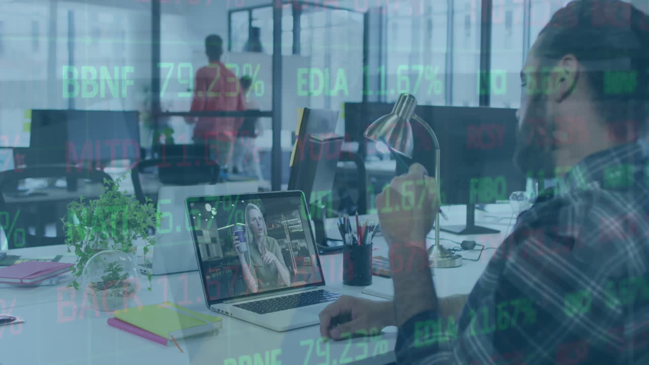 다양한 동료들이 노트북에서 비디오 통화를 통해 논의하는 트레이딩 보드의 애니메이션