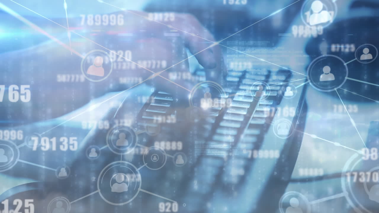 아이콘과 데이터 처리로 연결된 네트워크의 애니메이션과 키보드에 손으로 타이핑하는 것