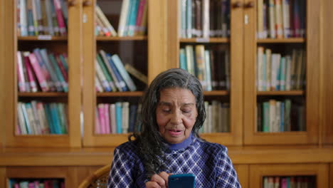 Technology,-smartphone-and-senior-woman