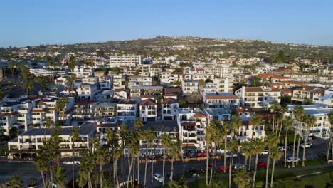 edificios de casas de bienes raíces del condado de orange en california, antena