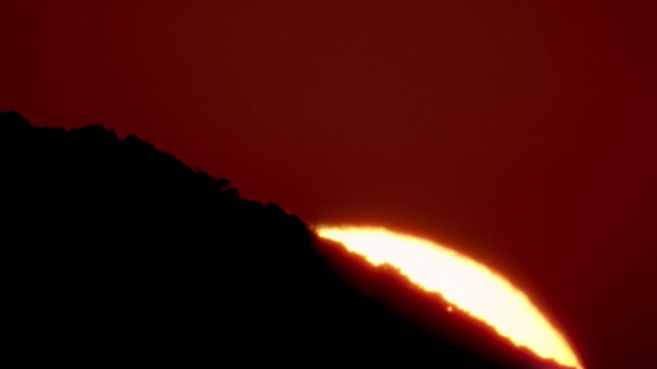 Close up timelapse of huge sunset