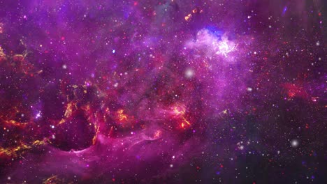 la superficie de las nubes nebulosas purpúreas y rojas que se mueven en el universo