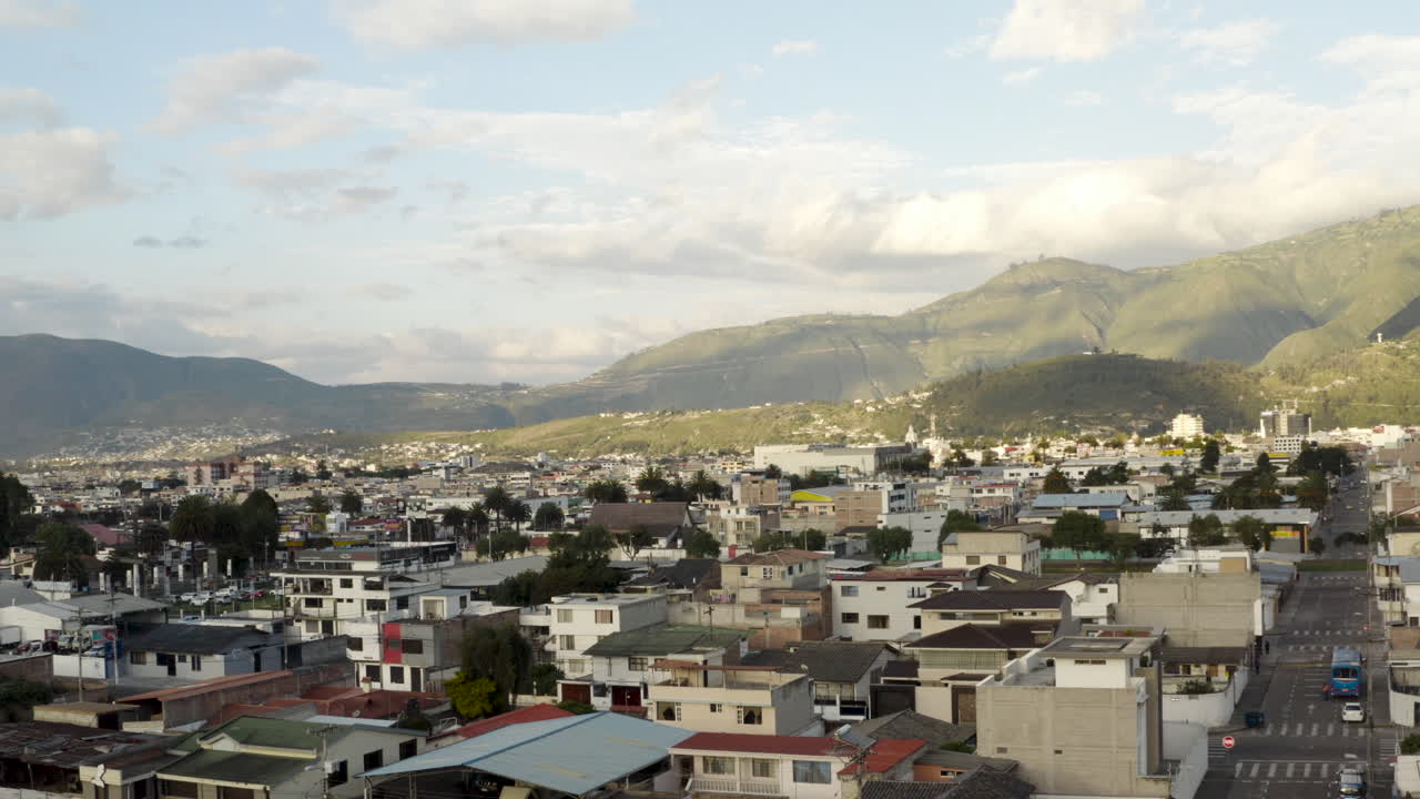 fotografía panorámica de la ciudad de ibarra, ecuador