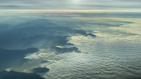 vista aérea en una puesta de sol en el norte de españa