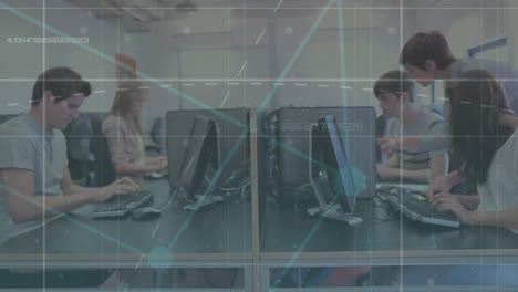 grupo de estudiantes universitarios trabajando en computadoras