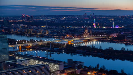 el horizonte de viena en la noche de otoño