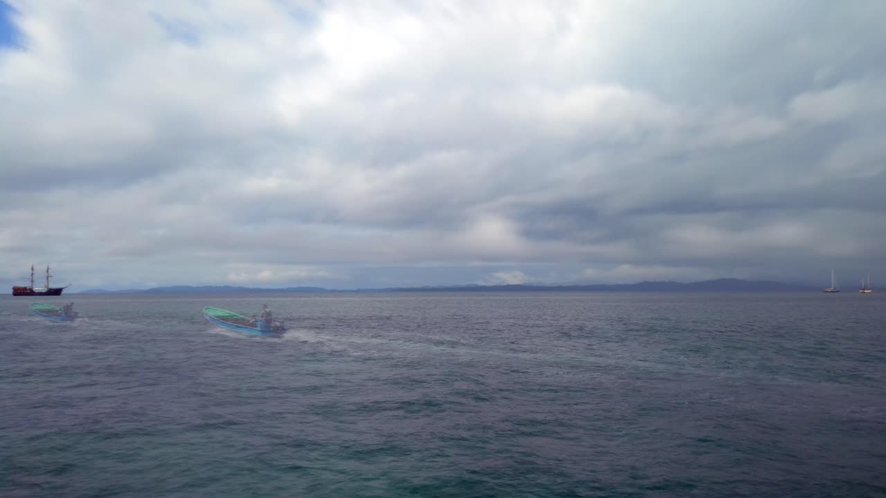 파나마 보카스 델 토로의 오후 타임랩스, 카레네로 섬의 광경