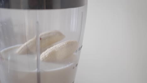 banana smoothie in a blender