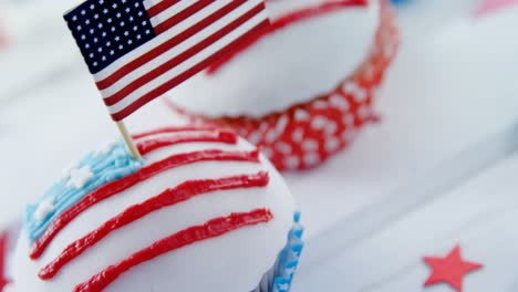 Close-up-of-cupcakes-decorated-with-4th-july-theme