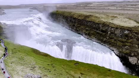 islandia - círculo dorado - embarcarse en un viaje visual a través de la impresionante cascada de gullfoss en islandia