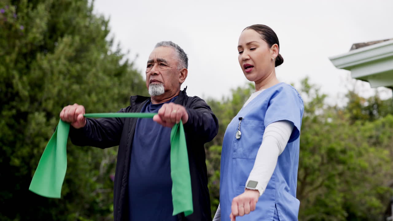 물리치료사, 노인