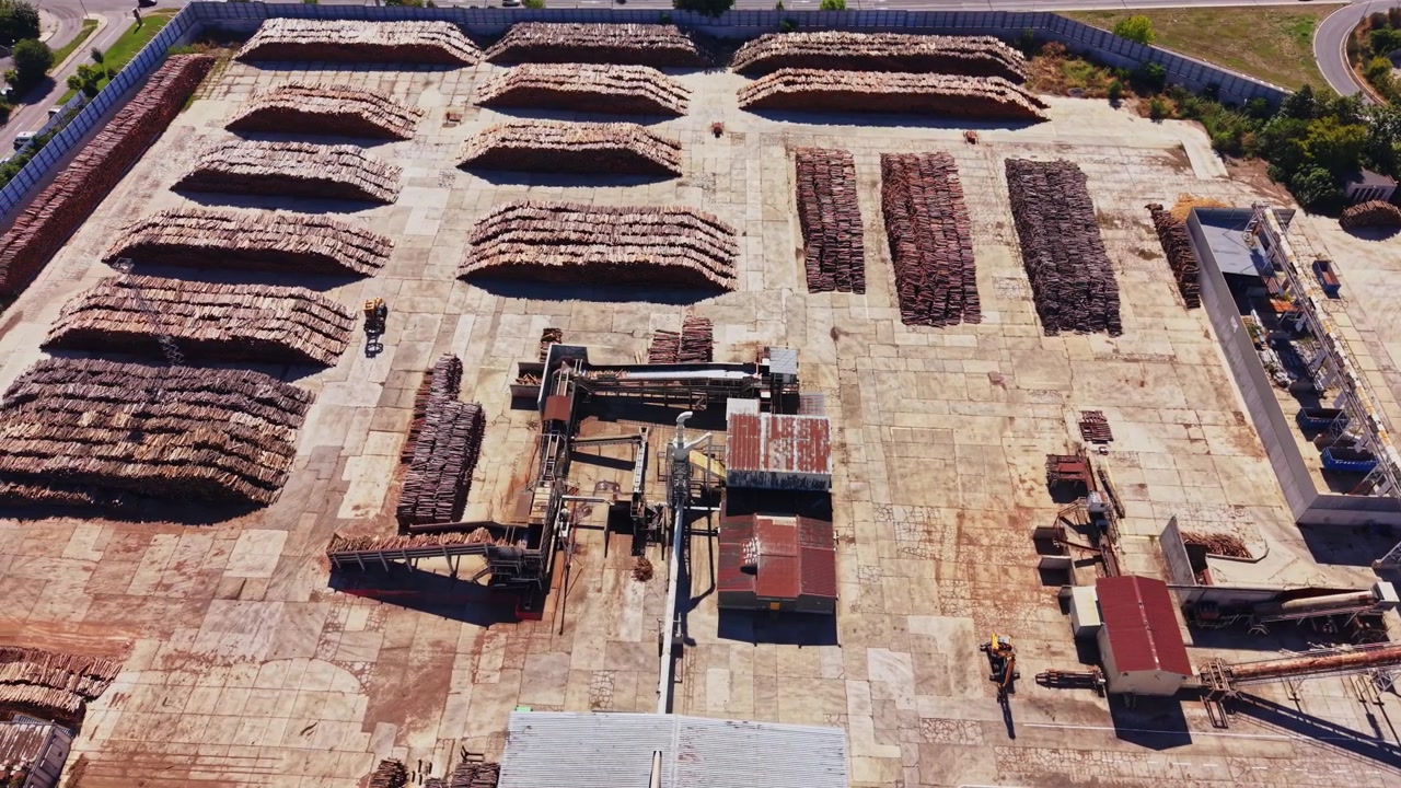 Logistics site with storage and roads in a busy industrial area