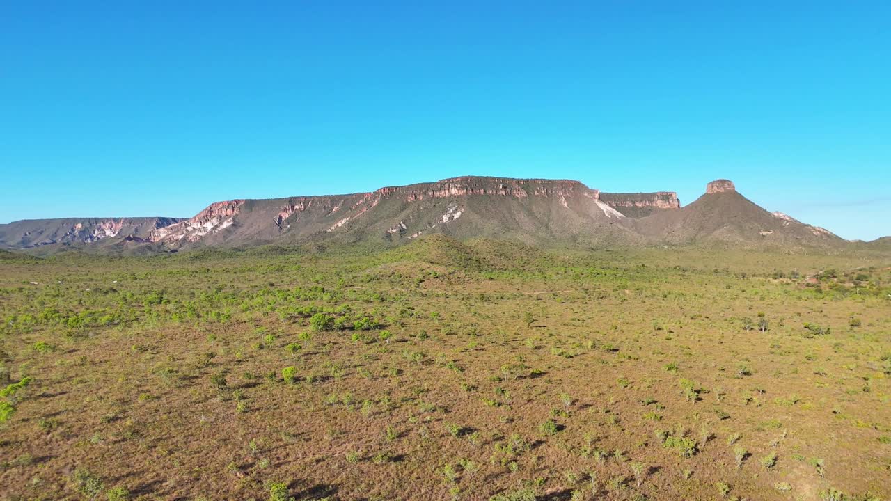 Vue aérienne de la Serra do Espírito Santo Mesa à Jalapão, Brésil