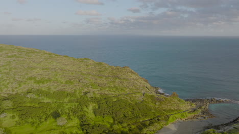 push forward over ridge on island of oahu near sandy beach park and out over rocky shore and pacific ocean