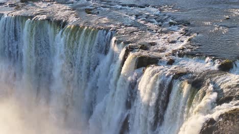 las cataratas victoria en livingstone, en el norte de rhodesia, zambia.