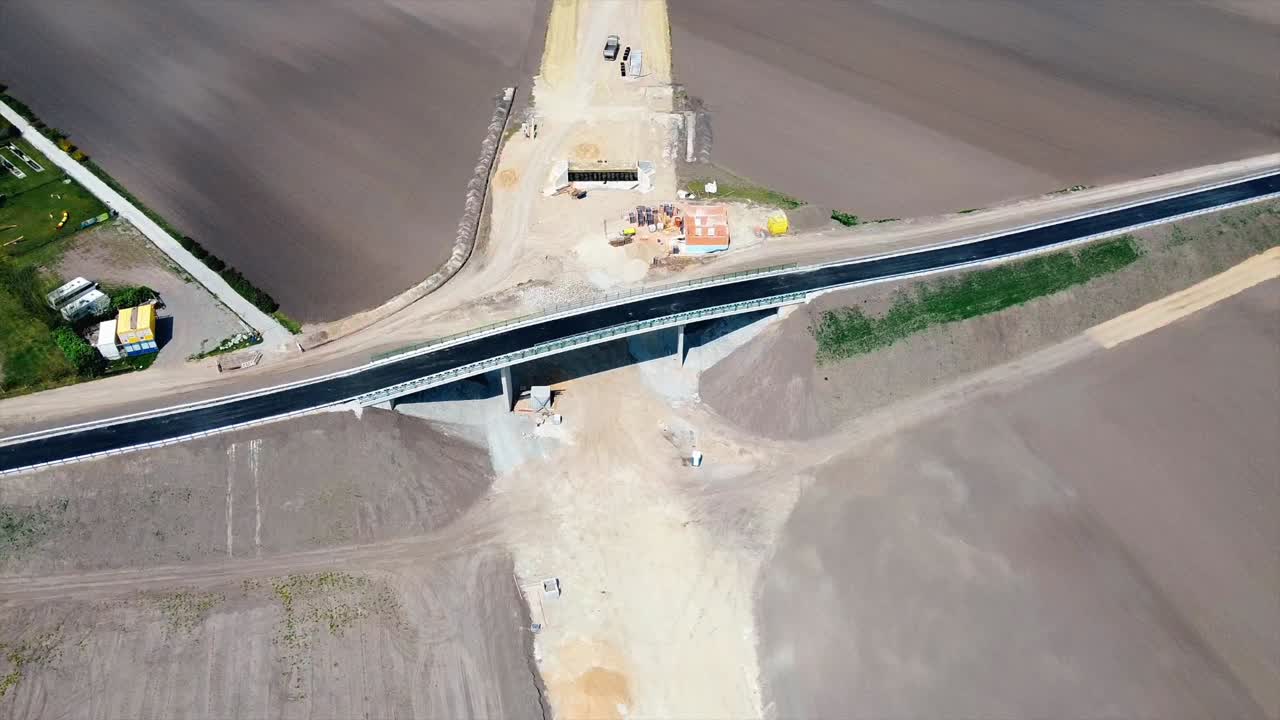 antena - construcción de ferrocarriles en baden, austria, amplio tiro giratorio