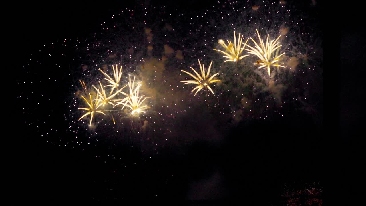 horizonte de yokohama y fuegos artificiales minato mirai smart festival