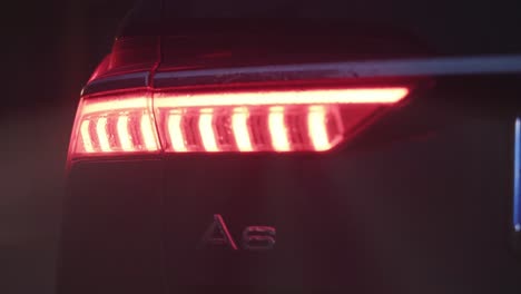 Modern-Car-light-with-light-rays