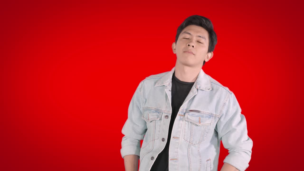 매력적인 젊은이가 멋지고 잘생겼어요