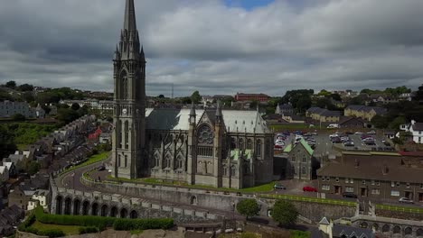 Aerial-view-of-St-Colman's-Cathedral-in-Cobh,-Ireland