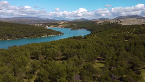 4K-fast-tracking-shot-toward-Morinje-Bay,-Croatia