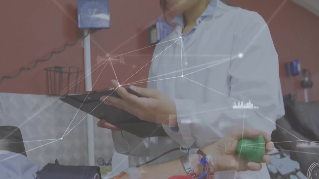 animación de la red de conexiones y procesamiento de datos sobre la mujer médico
