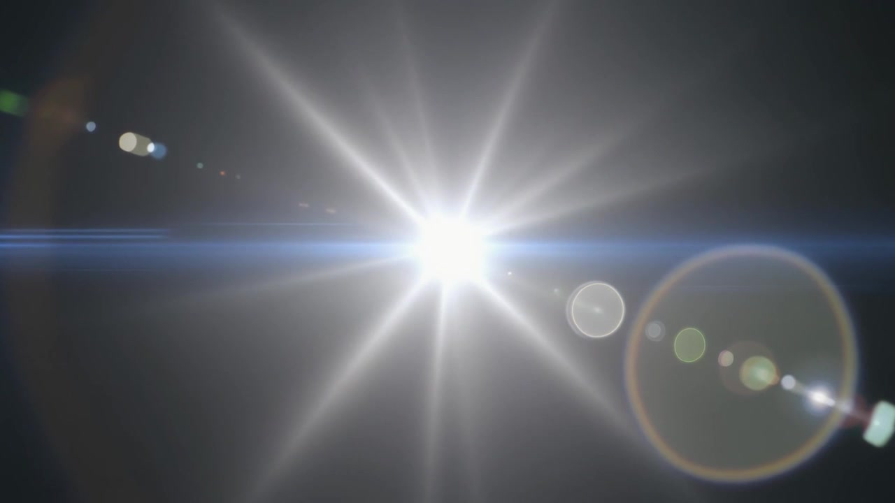 Effetto lens flare bianco brillante su sfondo scuro