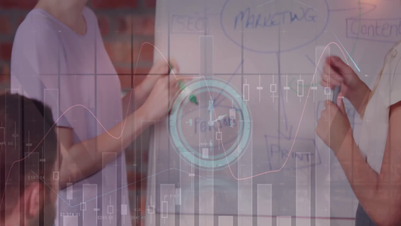 animación del reloj, estadísticas y procesamiento de datos sobre la gente de negocios en la reunión