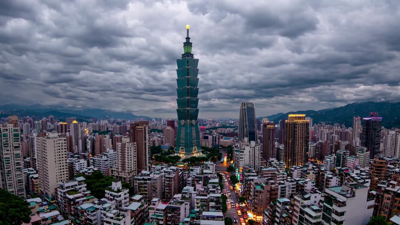 Vibrant street market video scene at eye-level angle, showcasing bustling stalls and neon signs