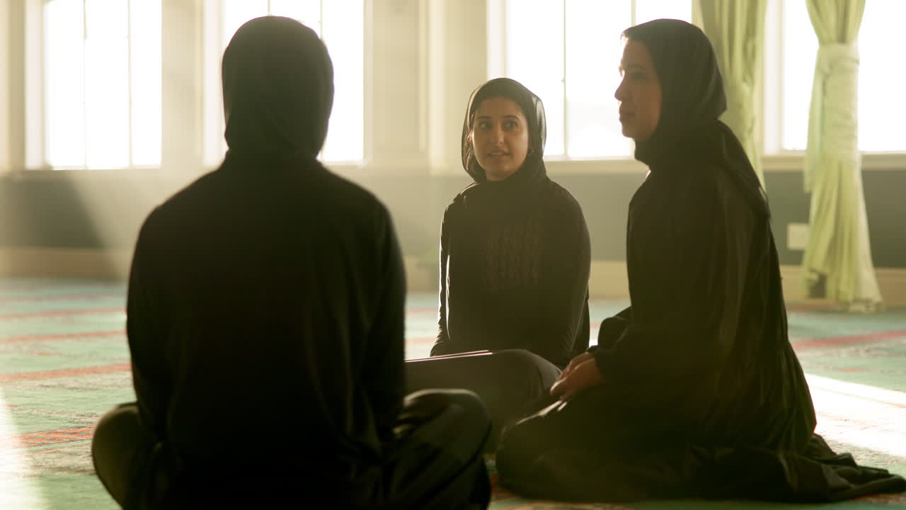 Muslim women in a mosque