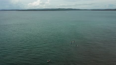 surf amigos en mentawai indonesia panorama