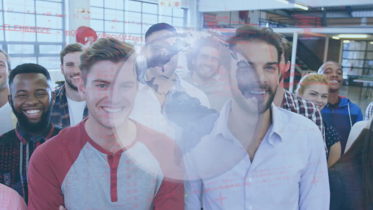 미소 짓는 비즈니스 동료들에 대한 지구촌의 애니메이션과 데이터 처리