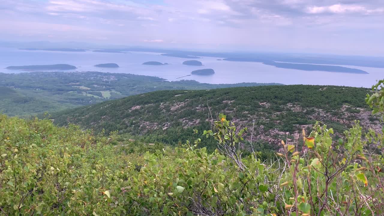 4k con vistas al puerto de bar maine desde lo alto de la montaña cadillac