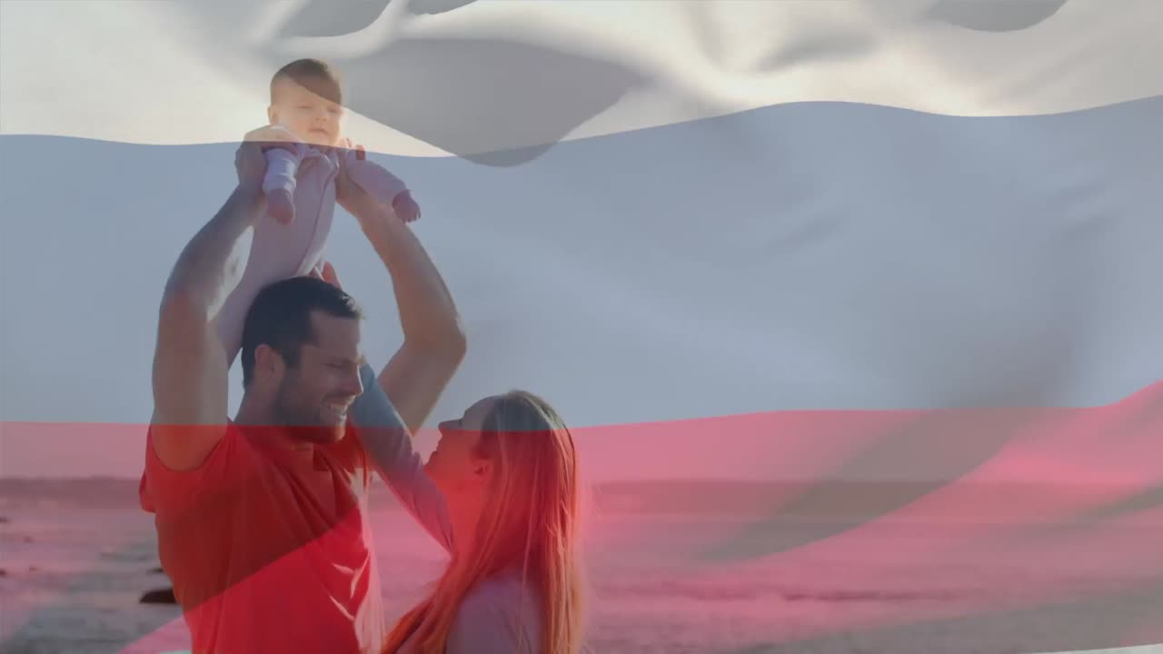 анимация флага россии над кавказской семьей на пляже