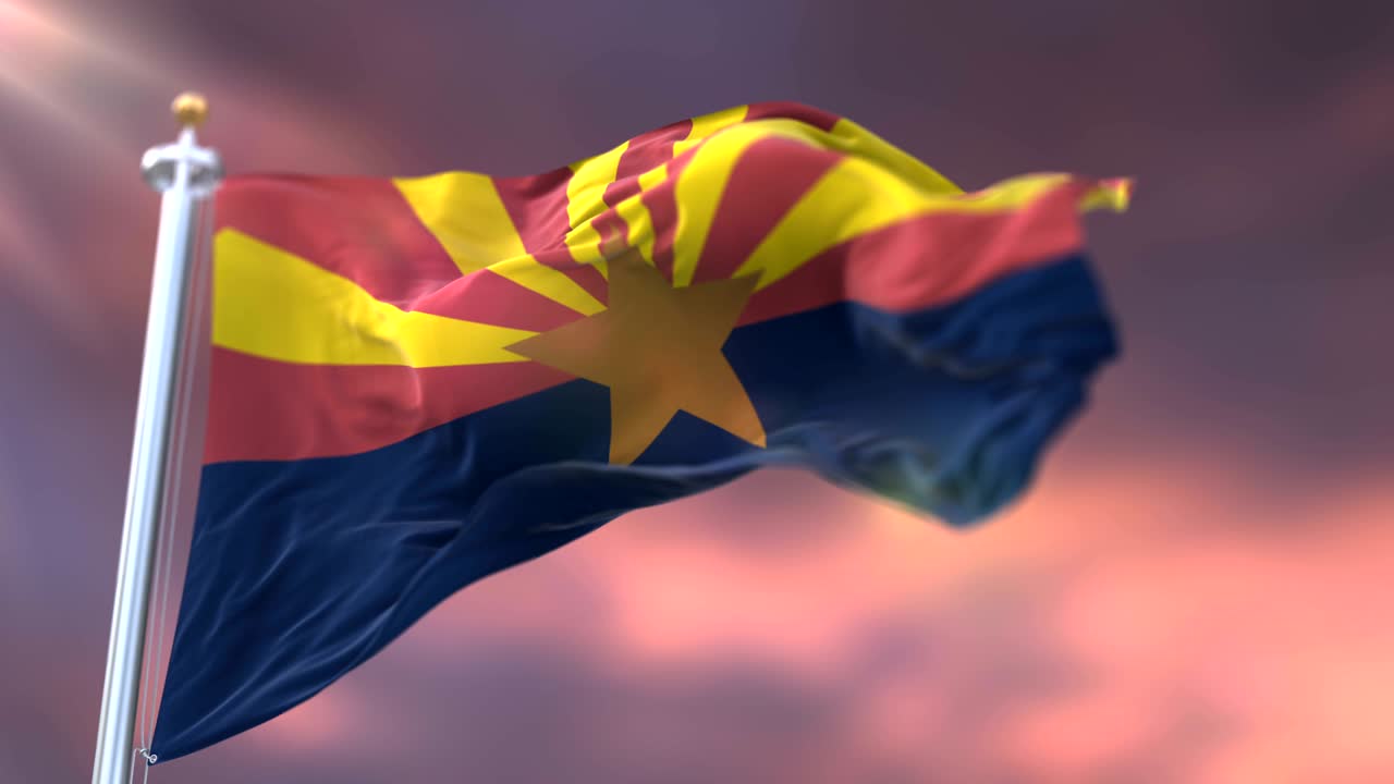 bandera del estado de arizona, región de los estados unidos, ondeando al atardecer - bucle