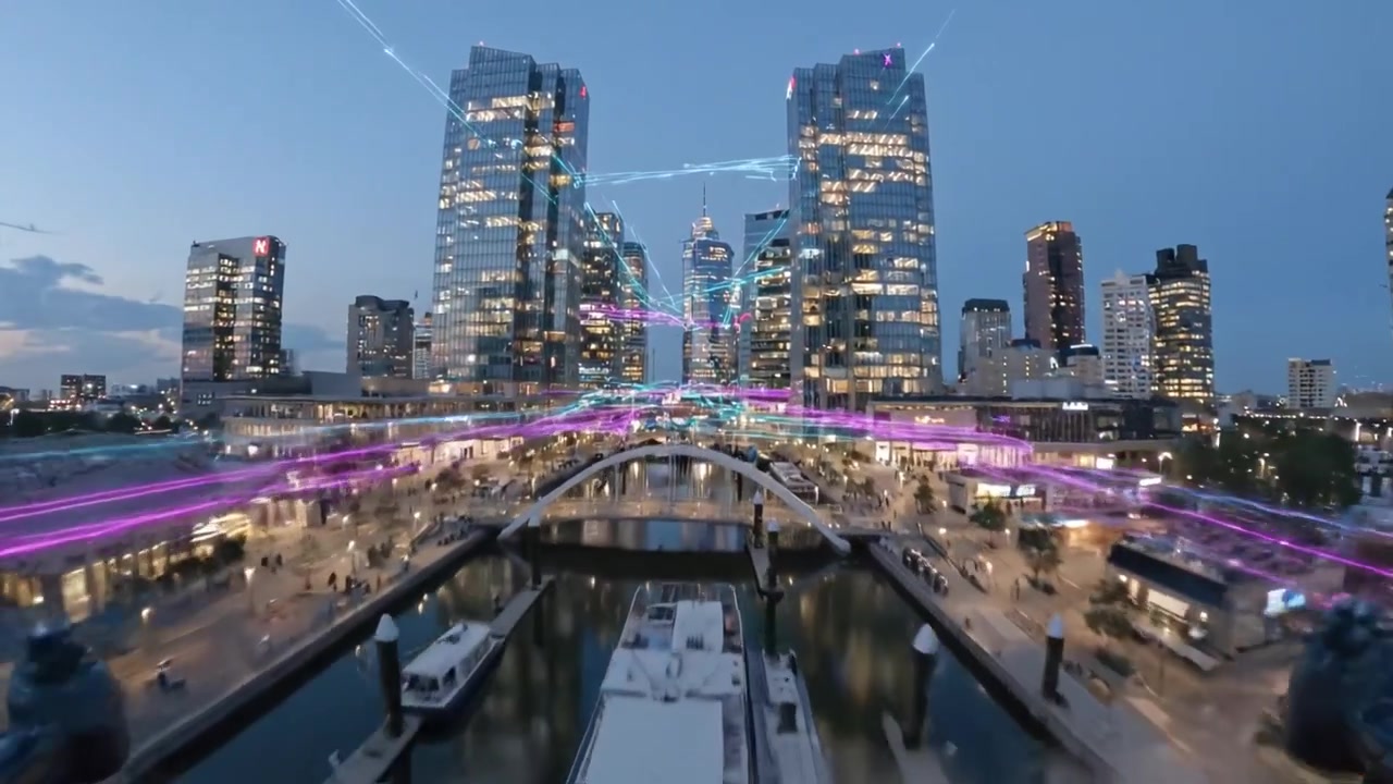 Uma noite deslumbrante em uma paisagem urbana moderna, destacando luzes vibrantes e beleza arquitetônica, com um elemento aquático contemporâneo e uma atmosfera animada.