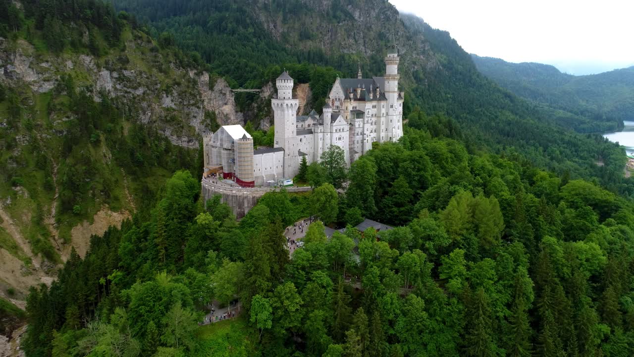 castillo de neuschwanstein alpes bávaros alemania