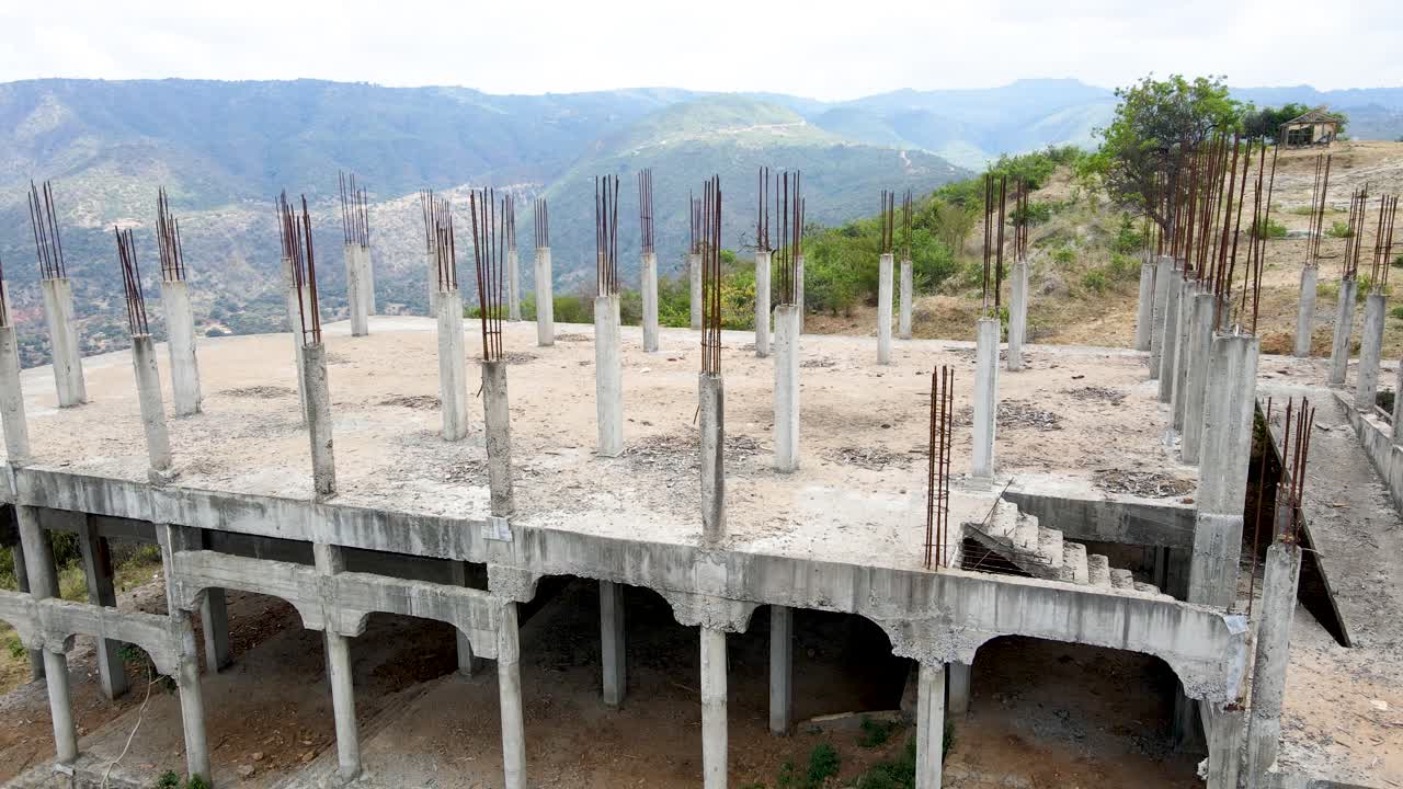 ingeniero africano inspector vigilancia operativo drone piloto