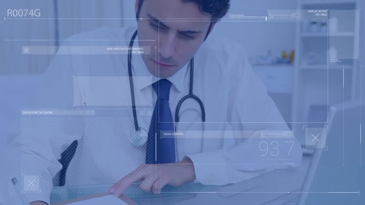 animación de pantalla digital sobre el retrato de un doctor caucásico sonriente escribiendo un informe