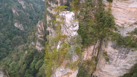 avatar hallelujah mountains in zhangjiajie national park, china